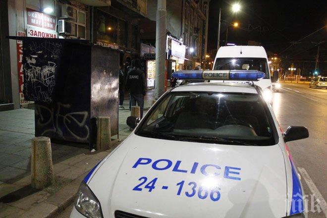 Прибират джиесеми и коли при акции срещу терора, влизат ни и в имотите