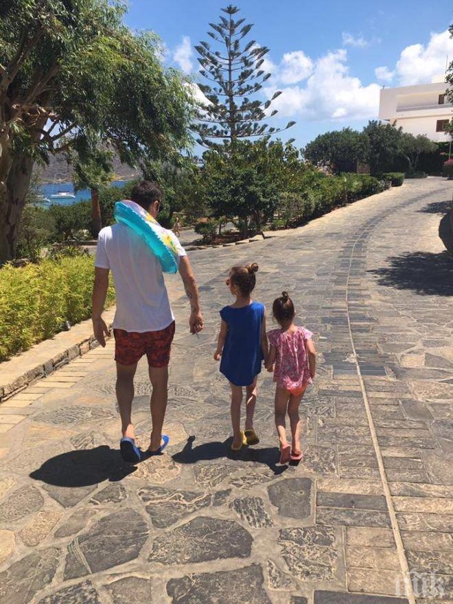 БАЩА-МЕЧТА! Вижте какво си причини Бербо заради щерките (СНИМКИ)