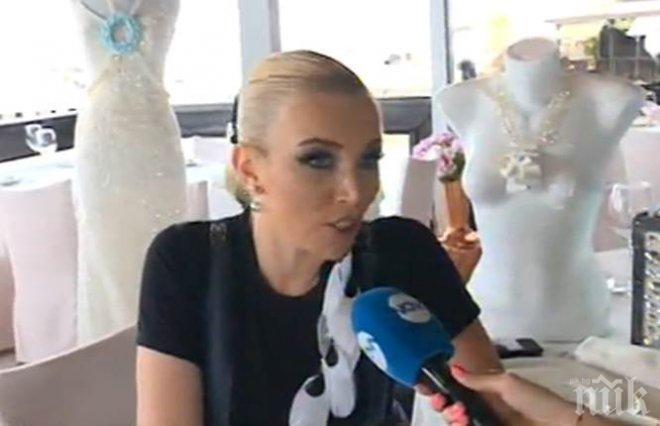 ЕКСКЛУЗИВНО! Бившата на Динев се сринала от страшна диагноза! Лицето й изтръпнало от ужаса