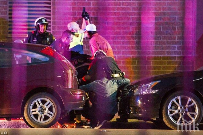 Доналд Тръмп и Хилари Клинтън преустановиха кампаниите си, заради стрелбата в Далас