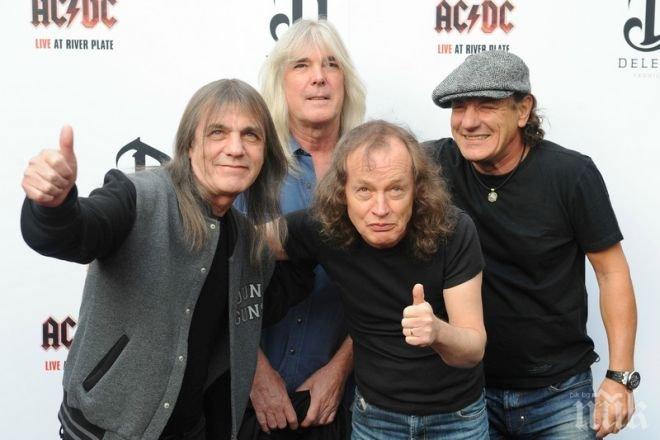 AC/DC остана и без басист 