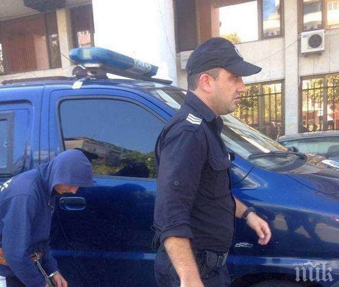 17-годишният Петър от Китен остава в ареста