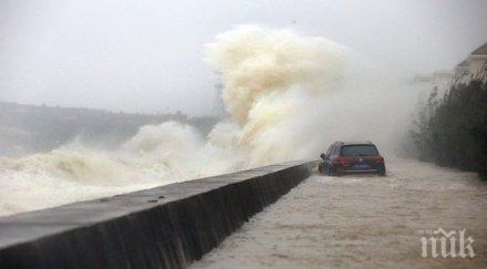 стихията непартак уби двама десетки неизвестност видео