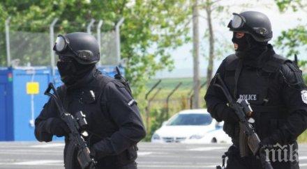 шефът баретите нарушаваме права целта спасяваме