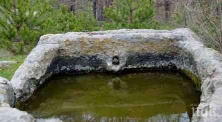 туристи надъхват фейсбук спят тракийско светилище