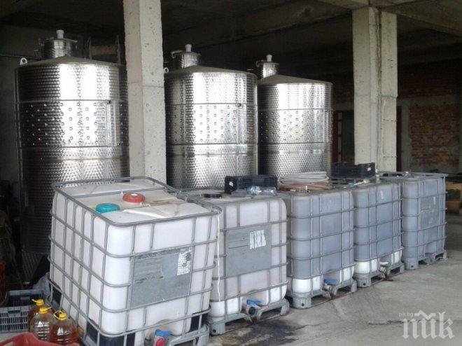 Разбиха нелегална винарна край Поморие 