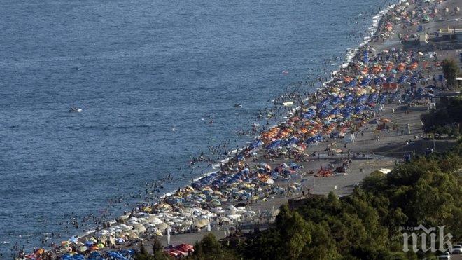 Турция чака 1 милион руснаци по курортите си тази година