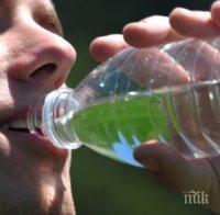 ВНИМАНИЕ! Нещо ужасно се случва с водата в пластмасово шише в жегата - води до рак! 