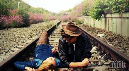 уникален случай правили релсите минал влак жената останала без