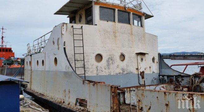 Eто го най-евтиния кораб в България, струва колкото автомобил на старо