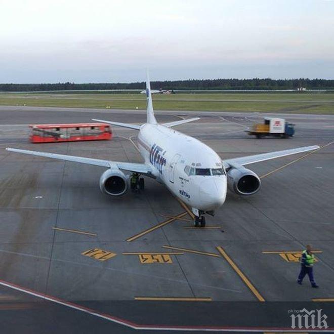 Буря нанесе поражения на осем самолета на летището в Минск