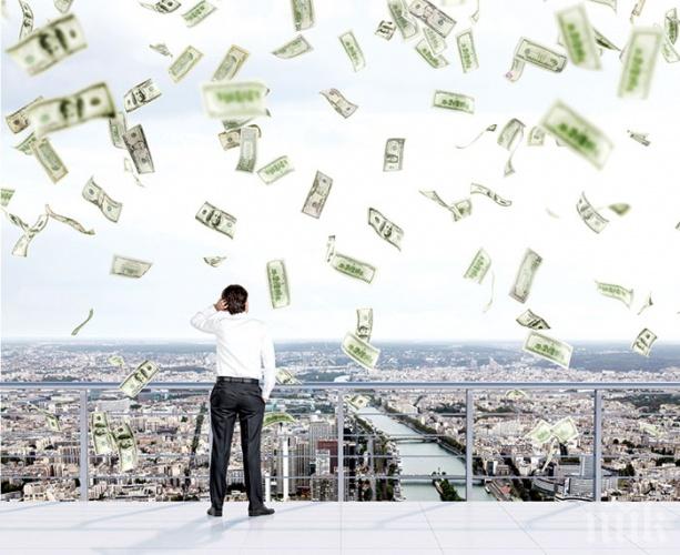 Финасовата криза: Централните банки започват акция „хеликоптерни пари” с надежда да избегнат финансов колапс