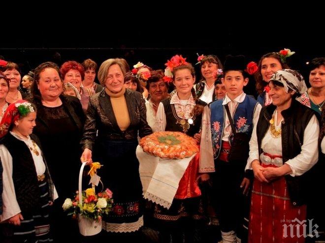 Нешка представя Мистерията Еньовден в Бургас (ВИДЕО)