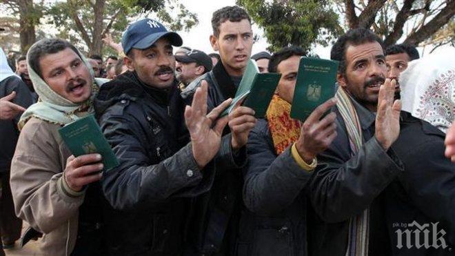 Европейци вярват, че бежанците носят тероризъм