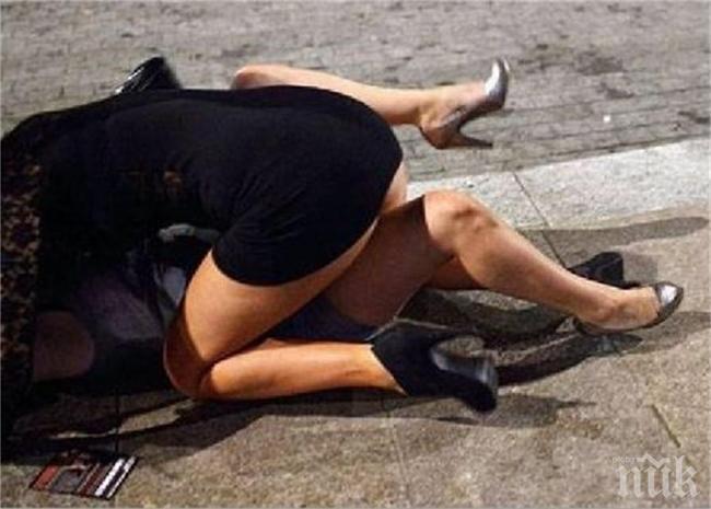 Любовен екшън: Майка на седем деца опита да скалпира любовницата на мъжа си