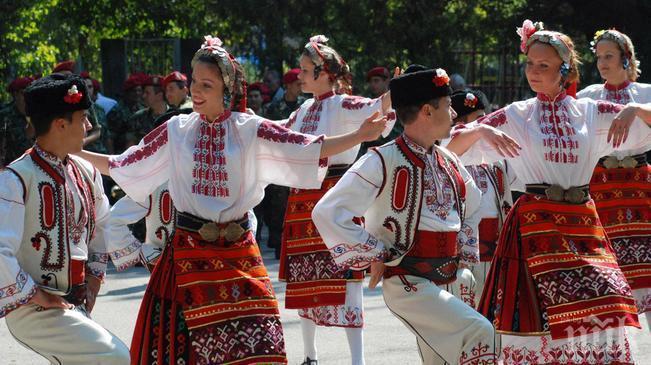 Над 5 500 участника се събират на фолклорен фестивал в Царевец