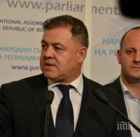 ПЪРВО В ПИК! Николай Ненчев бесен на медиите, не знаел да му се готви оставката 