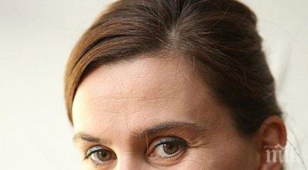 стотици сбогуваха убитата британска депутатка джо кокс