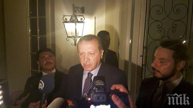 НА ЖИВО! Ердоган си върна Турция: Ще накажем жестоко тези, които участваха в преврата
