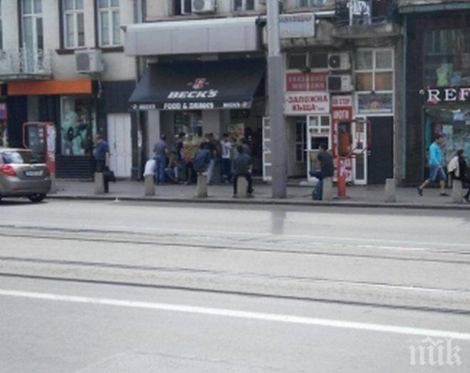 Пак бой на столичния Лъвов мост! Двама чужденци и българин са прибрани в участъка 