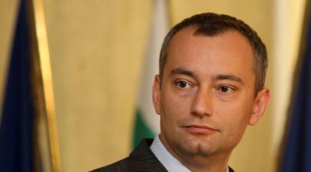 хамелеонът герб варна николай младенов