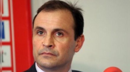 каубоя пак директор българска армия