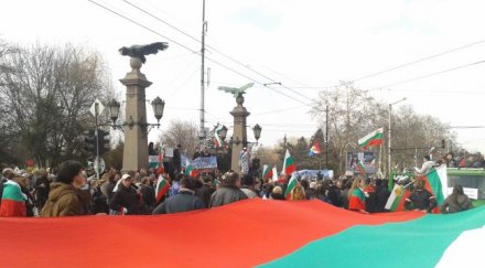 дунавско хоро вие орлов мост