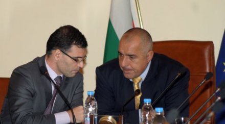 бюджетният дефицит януари скочи