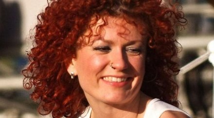 люси дяковска взриви германия циганите интегрират