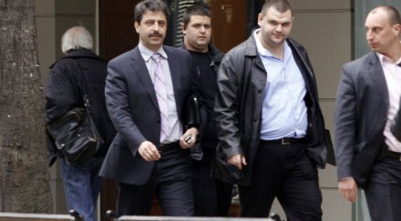 кръгът цветан василев стреля кристалина