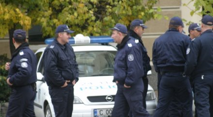 охранител застреля годишен крадец скрап подуяне