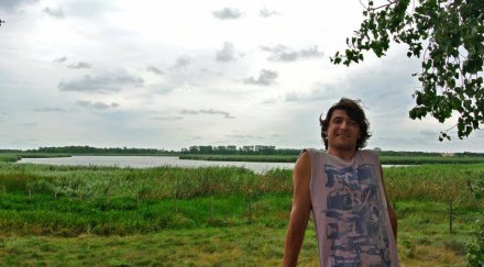 събуждат самозапалилия пламен кръв