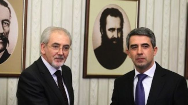 Странно! Плевнелиев отложи мандата на ДПС