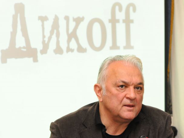 Бойко не ми вдига телефона, обяви Сашо Диков 