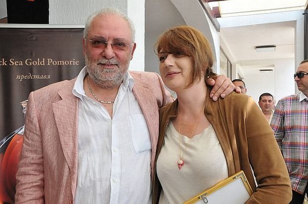 Диана Найденова пристана на Бареков