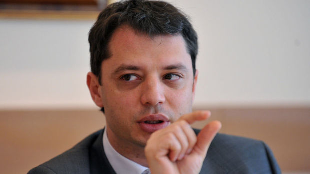 Токът от днес поевтинава, с колко - не е ясно