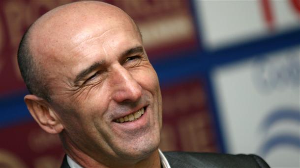 Йешич: Други да мечтаят за титли, ЦСКА ги печели