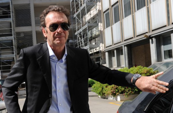 Поставиха боса на Каляри под домашен арест