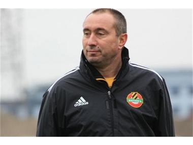 Стоилов: Титулярите - според терена и времето