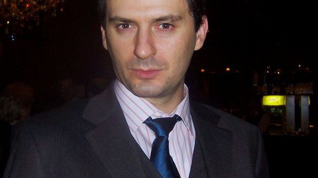 Христо Грозев: Прокуратурата да се сезира за героите от сериала на ПИК