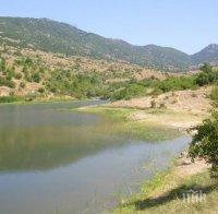 Забраниха къпането и плуването в реки, язовири и фонтани в Разлог