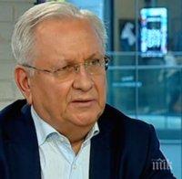 Осман Октай твърди: Още в 17 часа един от генералите на Ердоган му е съобщил,че се готви преврат 