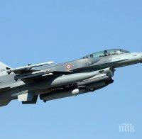 „Ройтерс“: Два F-16, управлявани от участници в преврата са държали на мушка самолета на Ердоган, но не са го свалили
