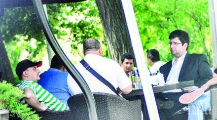 фото бомба пик ретро петър чобанов дпс завера дебеловрати момчета папарашки снимки