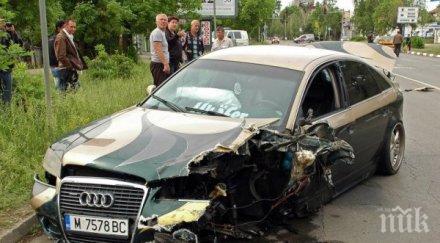 куриоз трезвен шофьор нацели свой пийнал колега посред бял ден