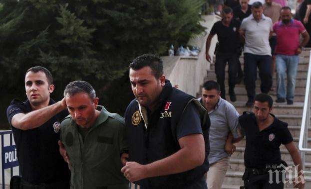 ИЗВЪНРЕДНО! 103 адмирали и генерали в Турция са арестувани