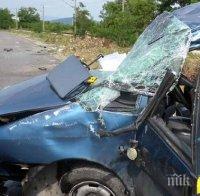 Бебе се бори за живота си след катастрофа