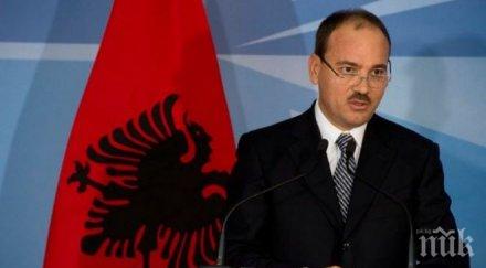 албания опрости 400 милиона долара дълг бизнеса