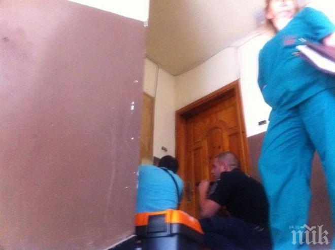 Екшън в Пловдив: Наемателка се барикадира в общинско жилище (СНИМКА/ВИДЕО)