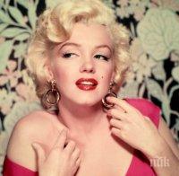 Продават кичур коса на Мерилин Монро